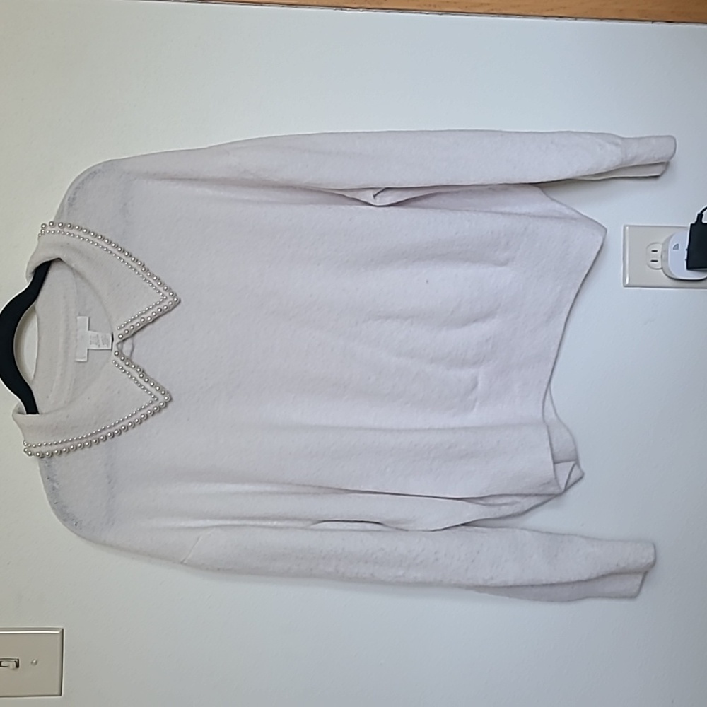 White Pearl Lined Collard Sweater (Size XXL)